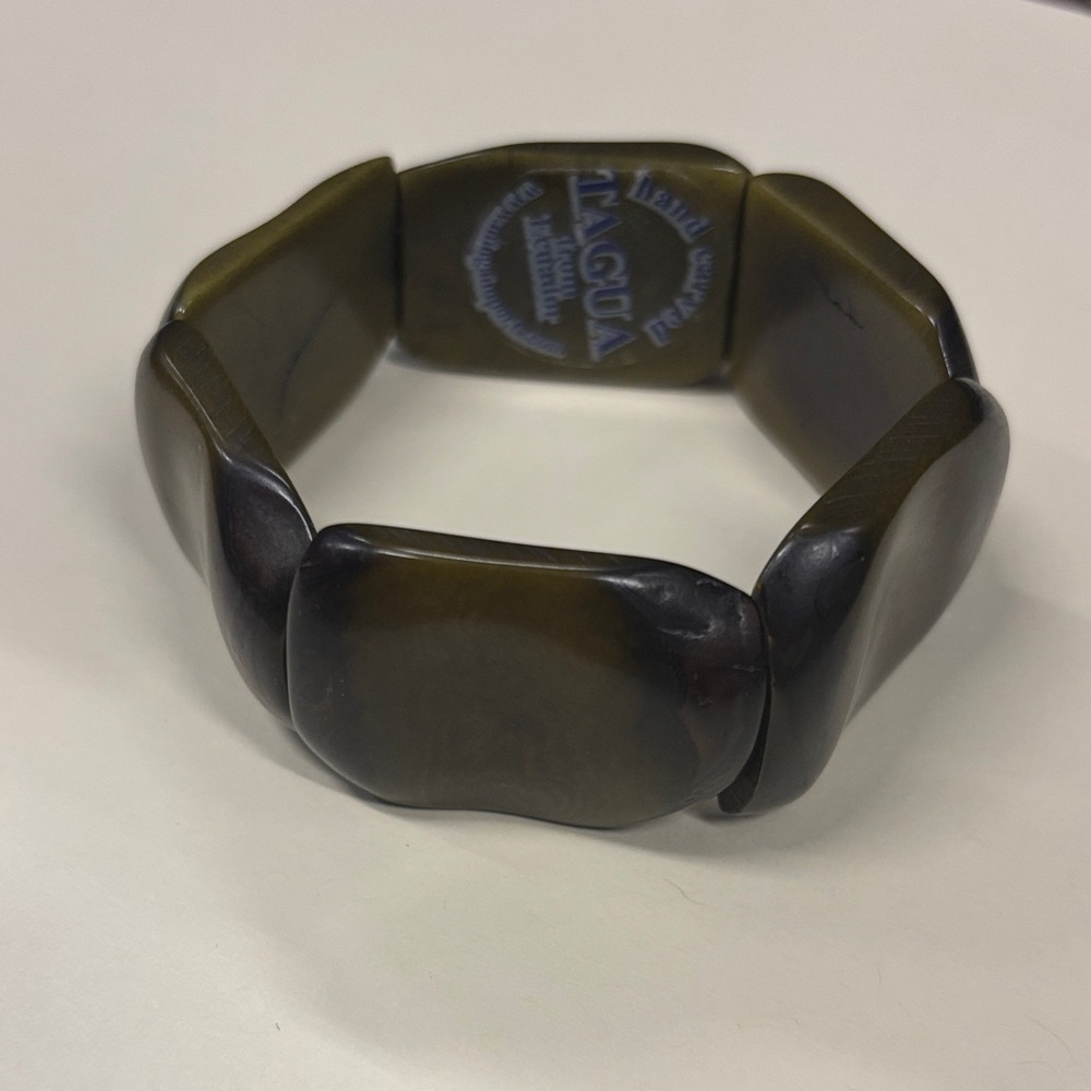 Handcrafted Olive Green Tagua Nut Stretch Bracelet